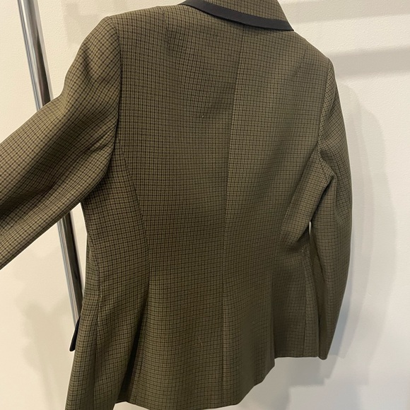 Ladies Suit Jacket - Picture 2 of 3